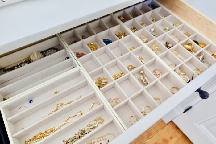 Best ways to store jewelry to prevent tarnishing